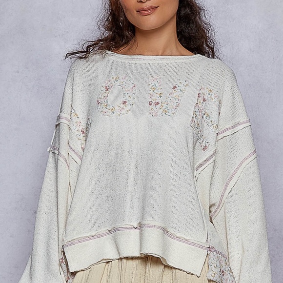 New POL Clothing Women's Oversized Floral Love Patchwork Long Sleeve Knit Top - Picture 2 of 10